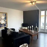 Superbe Appartement lumineux proche tramway